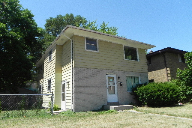 5949 N 60th St 5953  Milwaukee WI 53218 photo