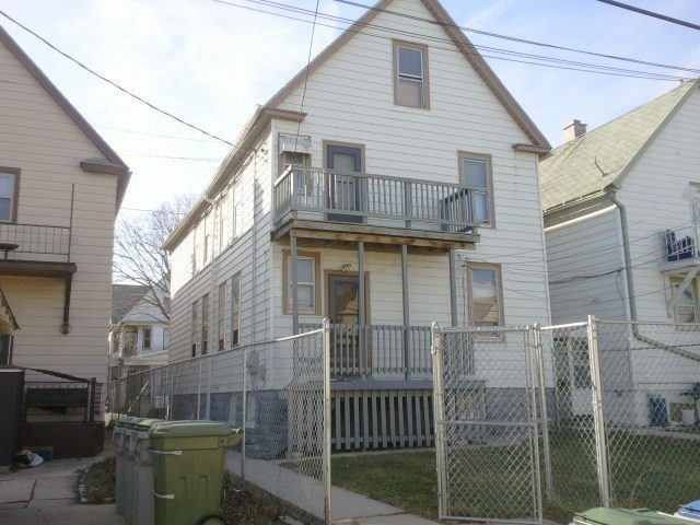 Property Photo: 2174 S 6th St WI 53215