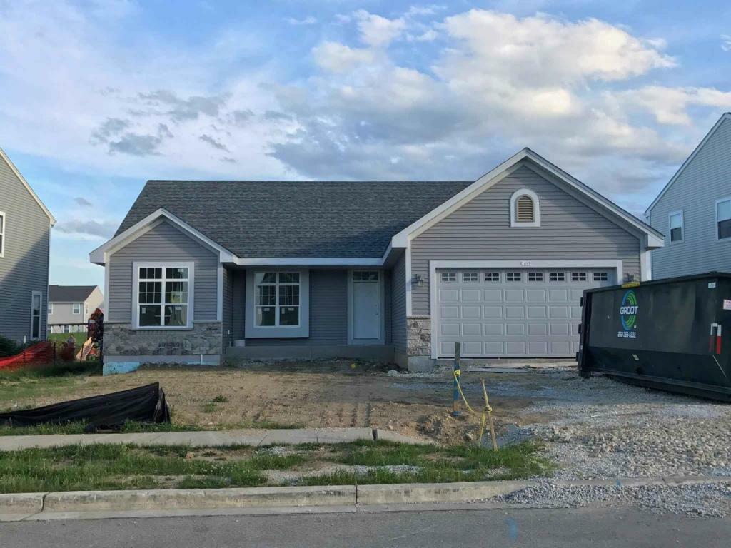 Property Photo: 1613 Pintail Dr WI 53095-1102