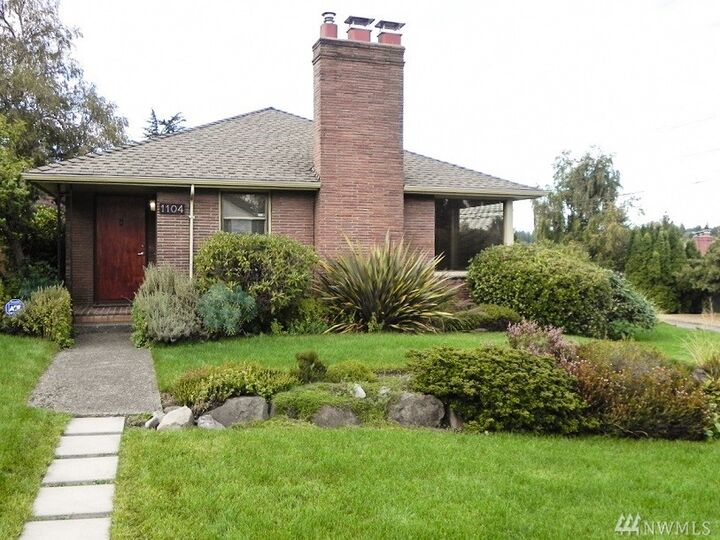Property Photo:  1104 NW 103rd St  WA 98177 
