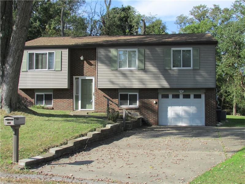 Property Photo:  141 Mohawk Trail  PA 15235 