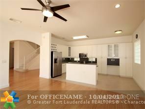 Property Photo: 1090 Oysterwood St FL 33019