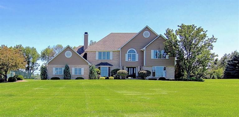 Property Photo: 522 E 700 IN 46383
