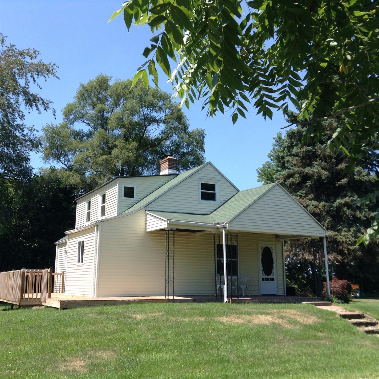 Property Photo: 700 E Michigan Street IN 46552