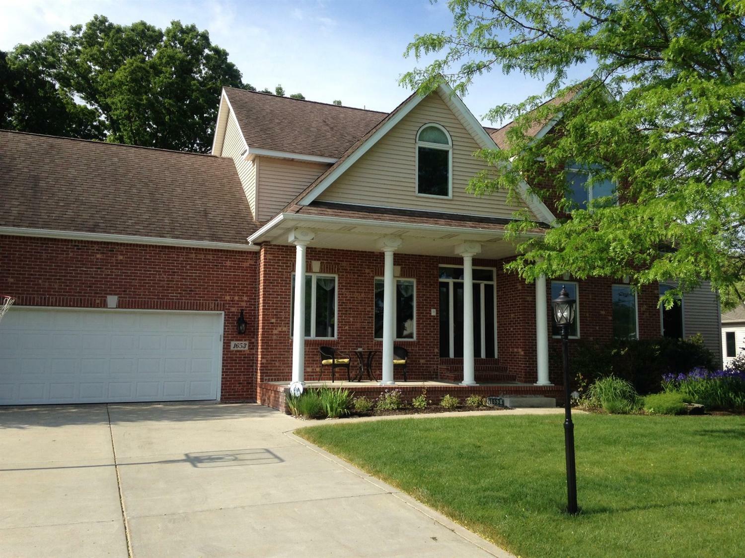 Property Photo: 1653 Cobblestone Drive IN 46385