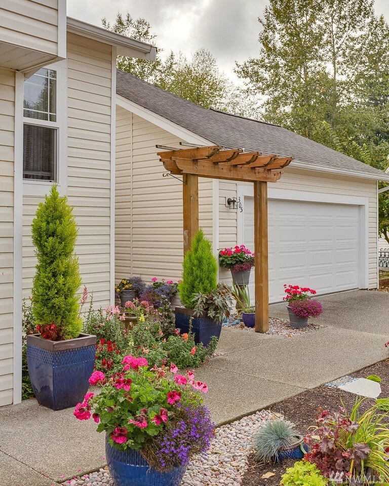 Property Photo:  7318 Centerville Ct 304  WA 98292 