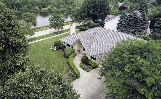 Property Photo: 85 Barnswallow Lane IL 60045