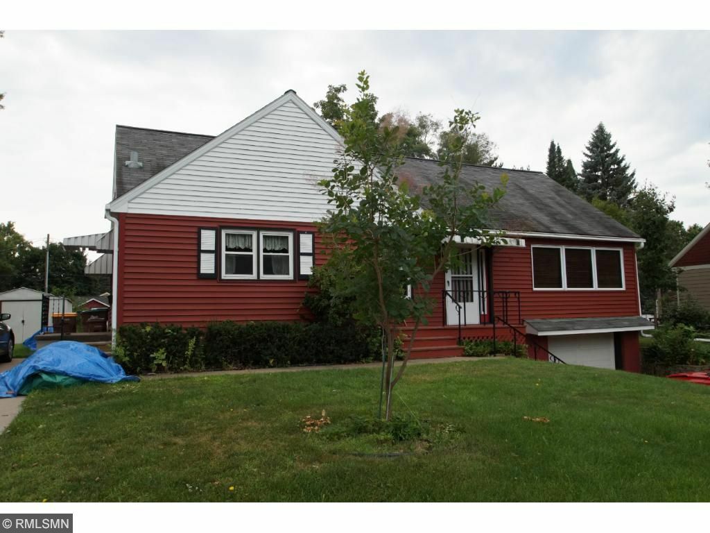 Property Photo: 2128 Spruce Place MN 55110