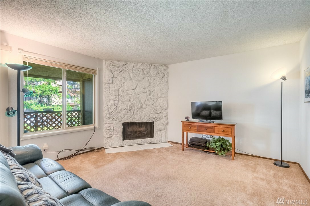 Property Photo:  12600 NE 145th St G47  WA 98034 