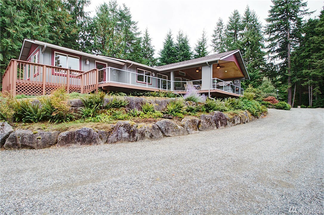 Property Photo:  29620 SE 82nd St  WA 98027 