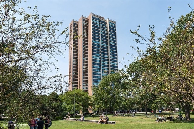 Property Photo:  1850 N Clark Street 1106  IL 60614 