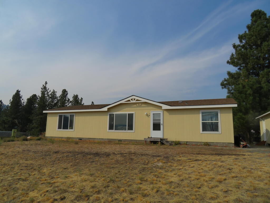 Property Photo:  8 Teal Dr  WA 99166 