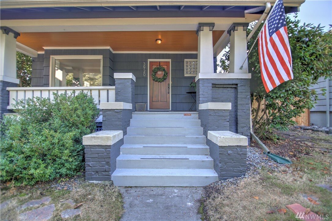 Property Photo:  3920 N 30th St  WA 98407 