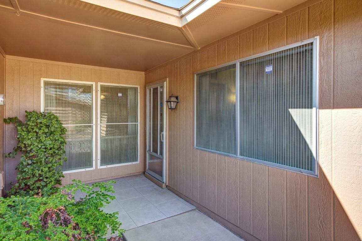 Property Photo: 10841 W Santa Fe Drive AZ 85351