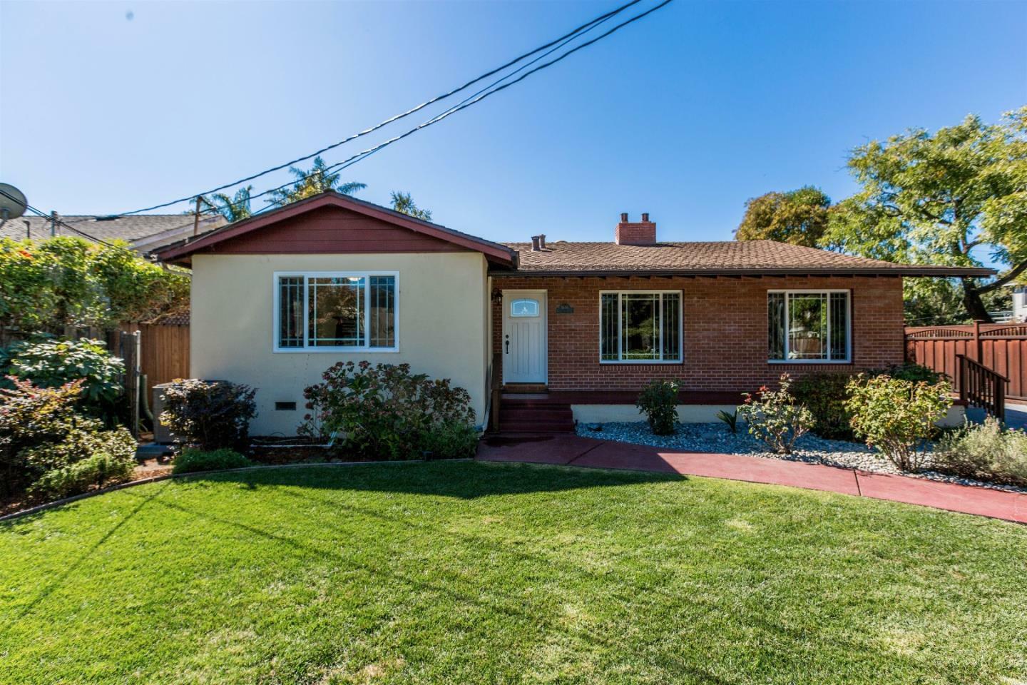 Property Photo:  1640 Kentfield Avenue  CA 94061 