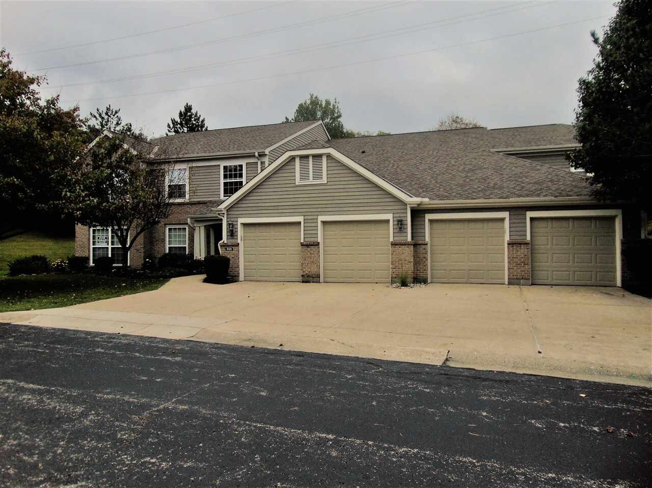 Property Photo: 2121 Castlebar Court KY 41017