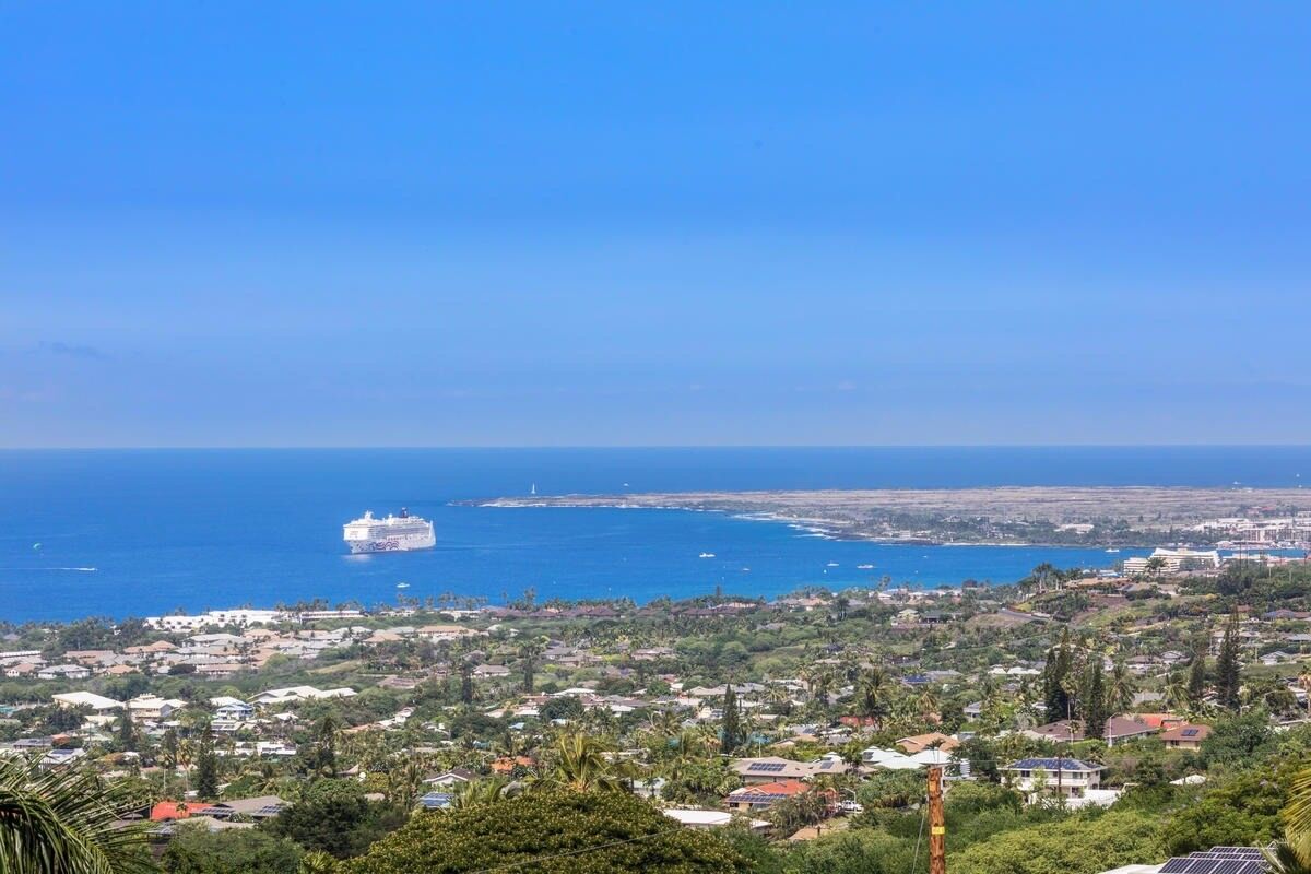 Property Photo:  77-6479 Walua Rd  HI 96740 