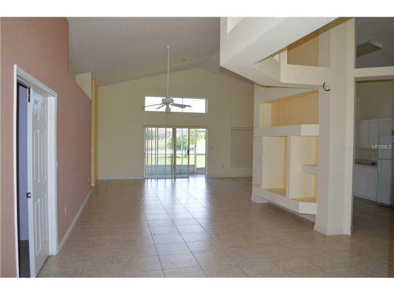 Property Photo:  2688 Hawthorne Lane  FL 34743 