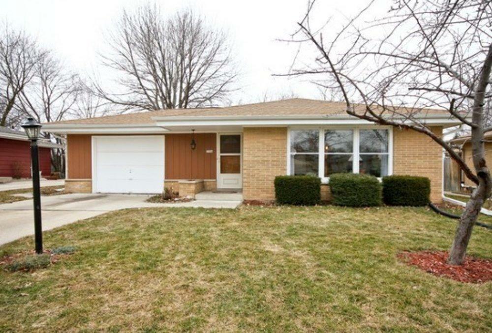 Property Photo: 3704 W Allerton WI 53221