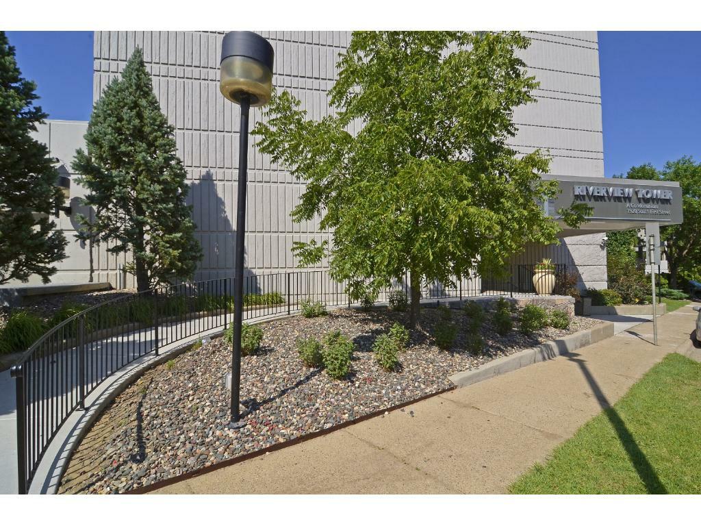 Property Photo: 1920 S 1st Street 903 MN 55454
