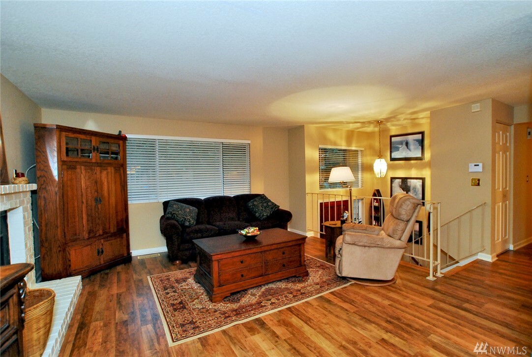 Property Photo:  12231 215th Place SE  WA 98296 