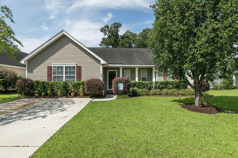 Property Photo:  487 Hainsworth Drive  SC 29414 