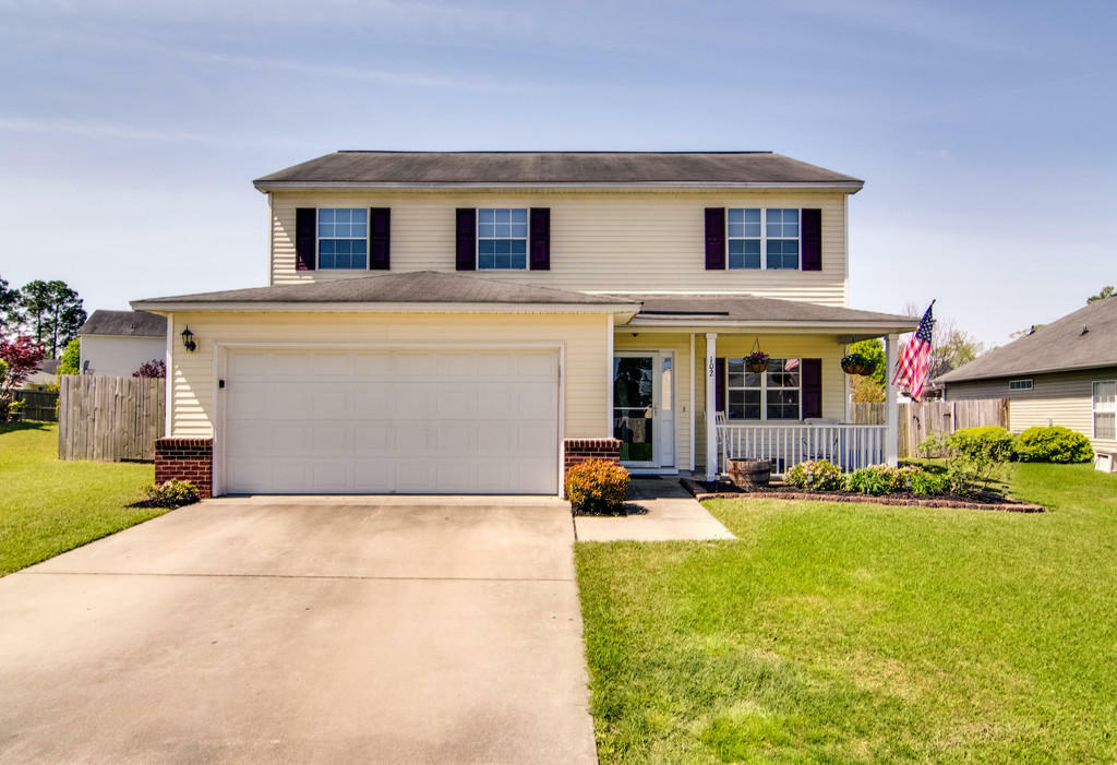 Property Photo: 102 Dundalk Court SC 29445