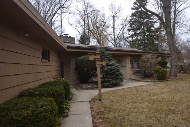 Property Photo: 818 E Portage Rd WI 53217