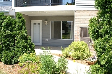 Property Photo: 1149 N Sunnyslope Dr 103 WI 53406