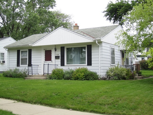Property Photo: 3338 N 84th St WI 53222-3705