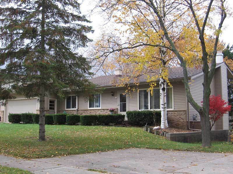 Property Photo:  526 S 18th Ave  WI 53095-3755 