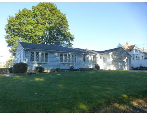 Property Photo:  41 Baltic Rd  MA 01607 