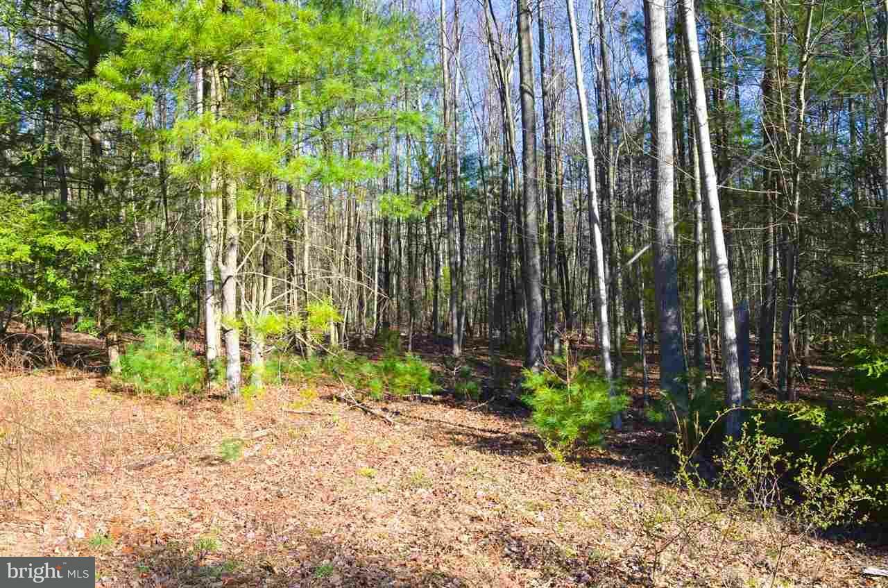 Property Photo: 401 Orchard Road PA 17353