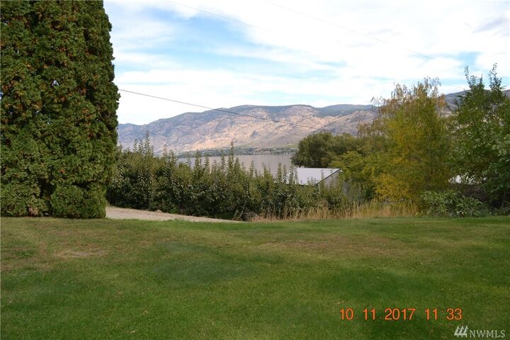 Property Photo:  198 A Westlake  WA 98844 