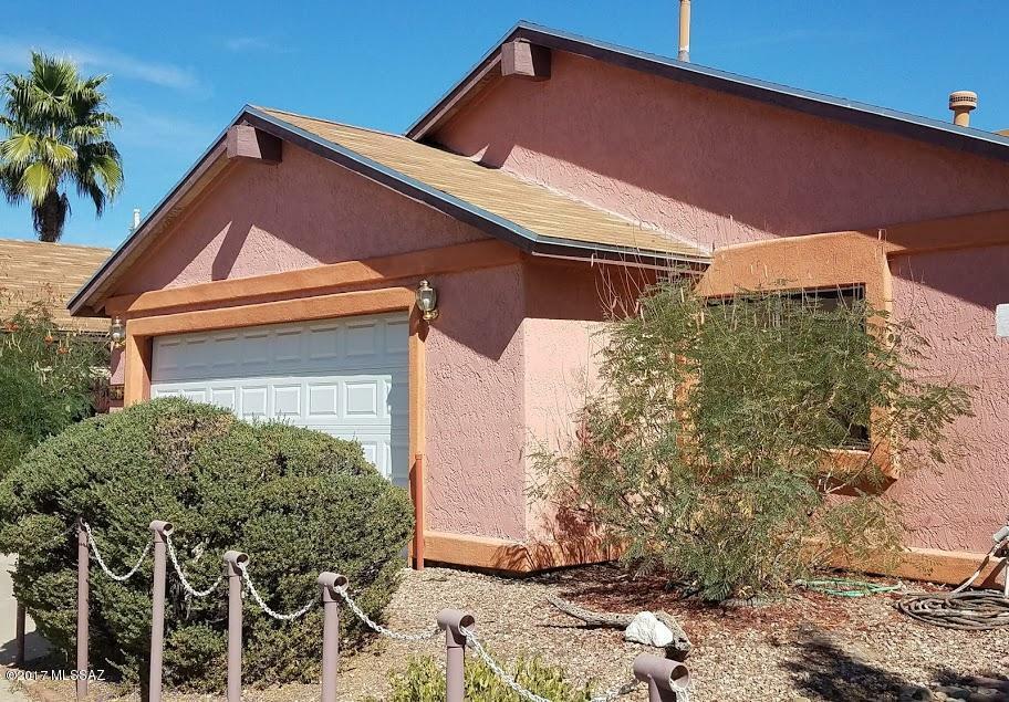 Property Photo:  4676 N Courtney Drive  AZ 85705 