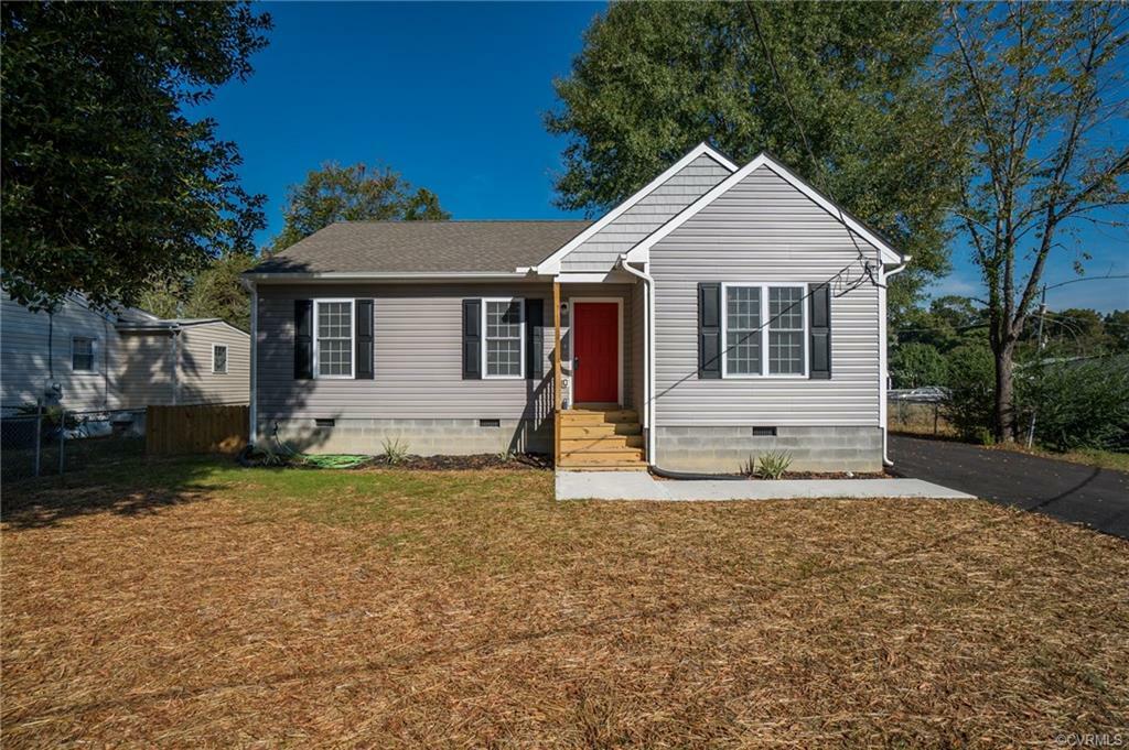 Property Photo:  306 Hillcrest Avenue  VA 23834 