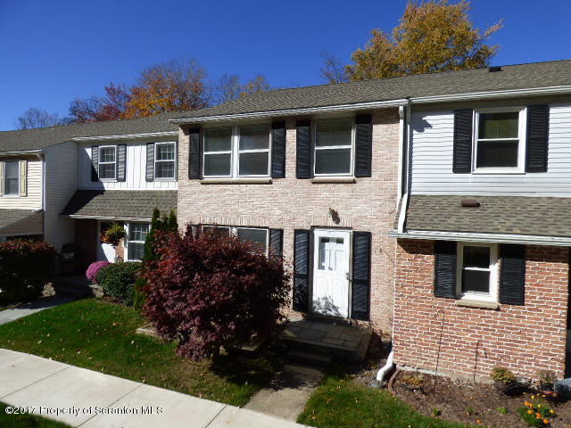 Property Photo: 113 Townhouse Place PA 18444