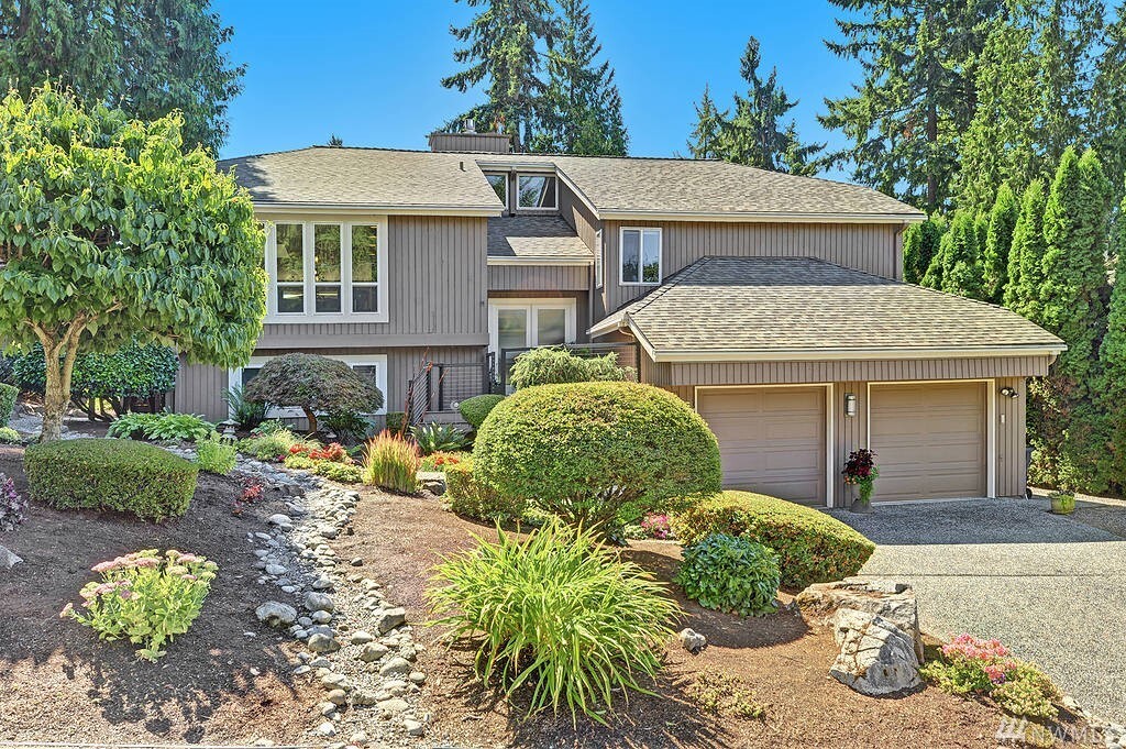 Property Photo:  18217 NE 21st St  WA 98052 