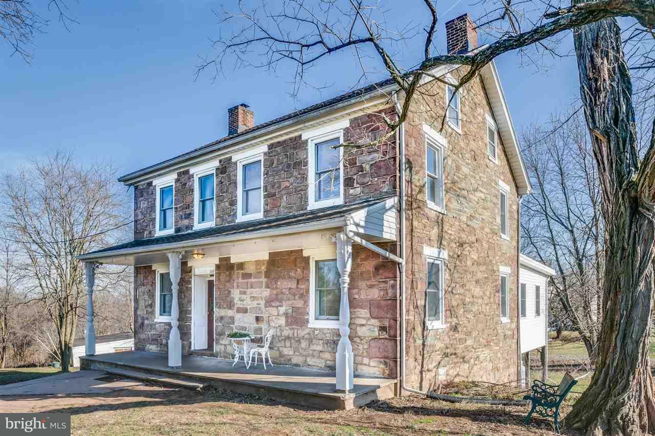 Property Photo:  1700 Palomino Road  PA 17315 