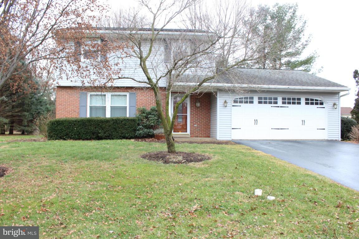 Property Photo: 808 Kingsway Drive PA 17601