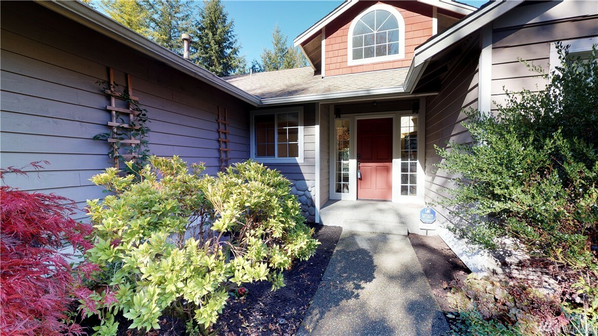 Property Photo: 8530 189th Ave SE WA 98290