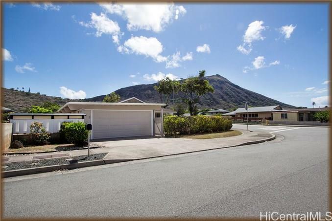 Property Photo:  901 Waioli Street  HI 96825 