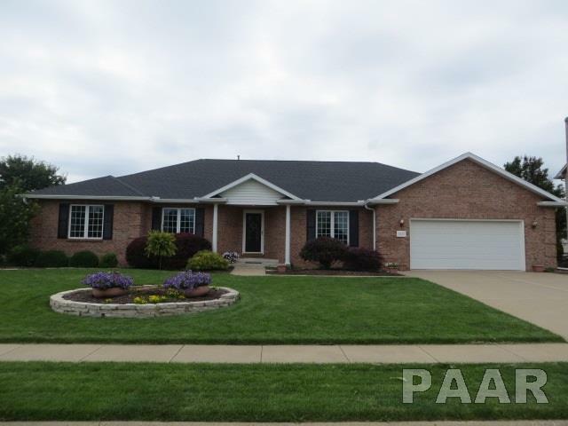 Property Photo: 1417 S Lee IL 61550