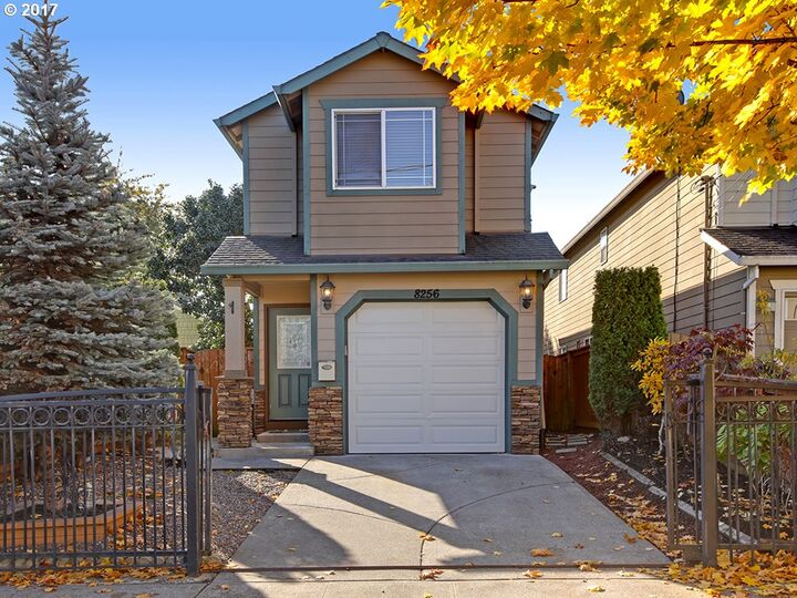 8256 NE Wasco St  Portland OR 97220 photo