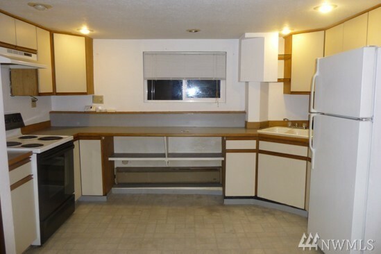 Property Photo:  1125 N 82nd St  WA 98103 