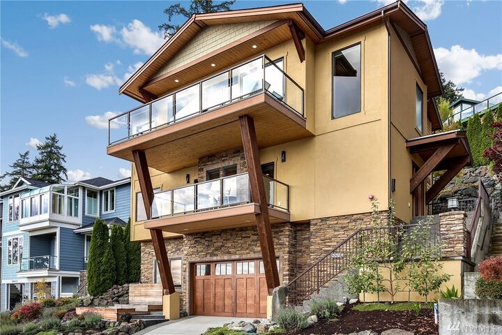 8840 NE 117th Place  Kirkland WA 98034 photo