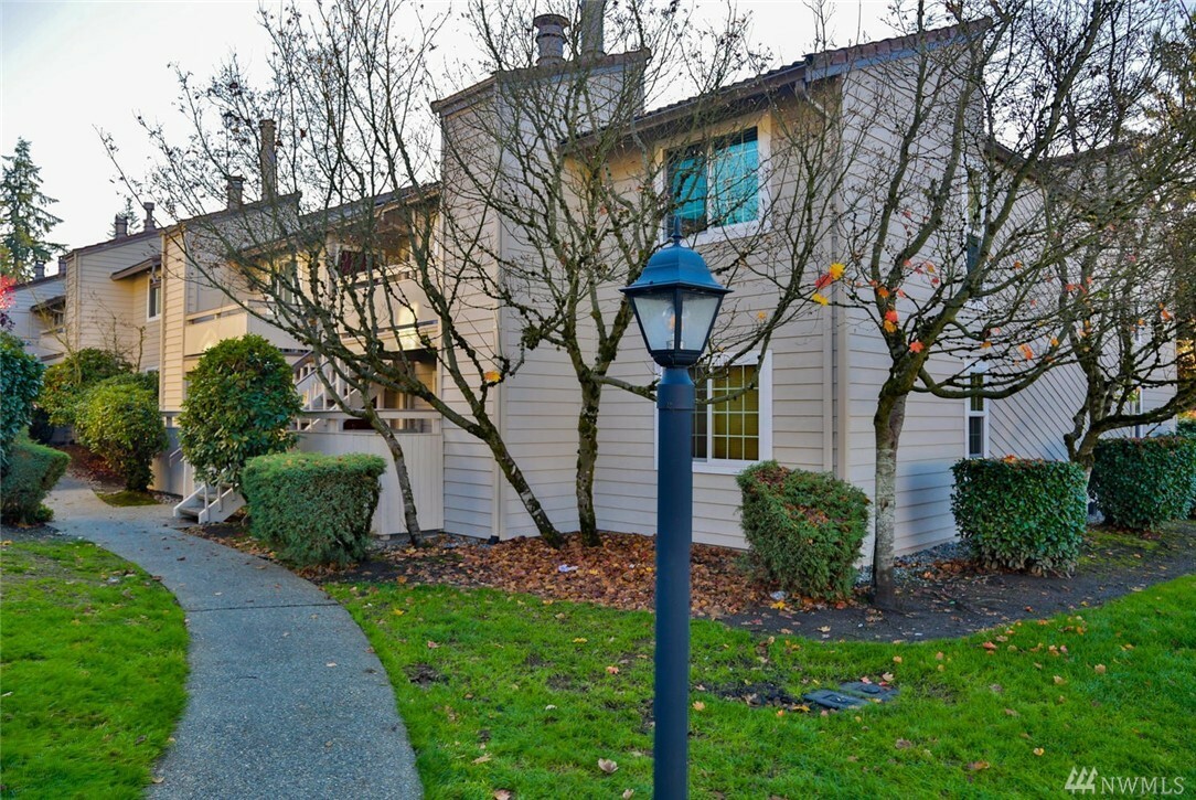 Property Photo:  14200 NE 171st St F208  WA 98072 