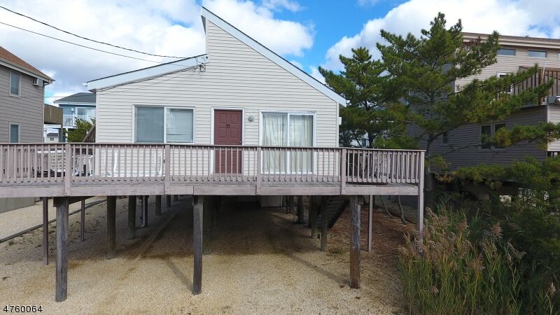 Property Photo: 17 W Jeanette Ave NJ 08008