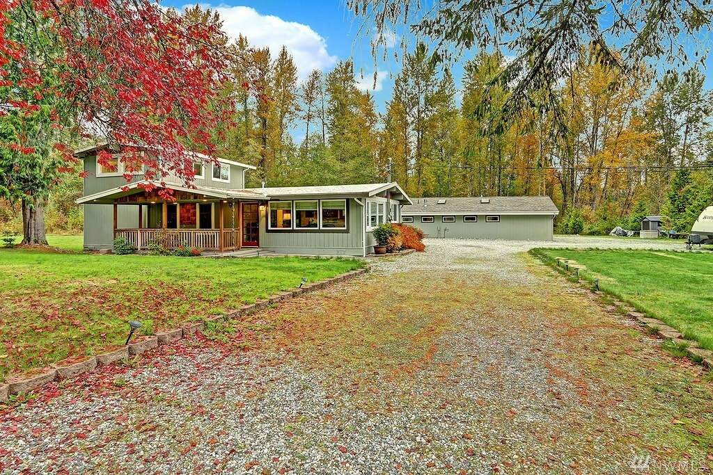 Property Photo: 9129 172nd St SE WA 98296