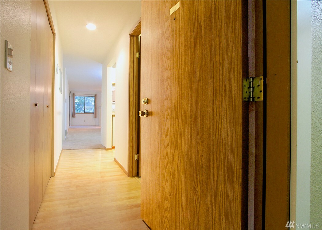 Property Photo:  710 N 160th St B210  WA 98133 